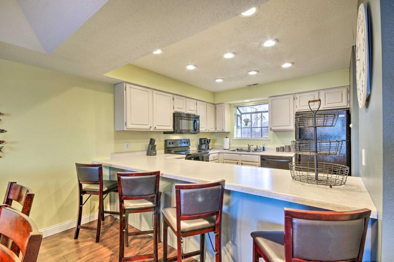 Lakefront Ozarks Condo By Golf And Restaurants! מראה חיצוני תמונה